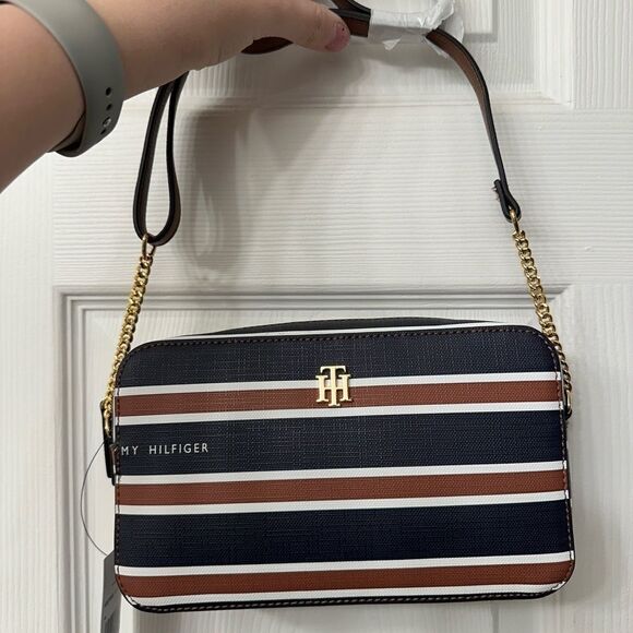 Tommy Hilfiger Stripped Camera Bag - Picture 1 of 3
